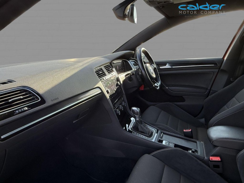 Used Volkswagen Golf 2018 for sale - 76520390: Photo 26