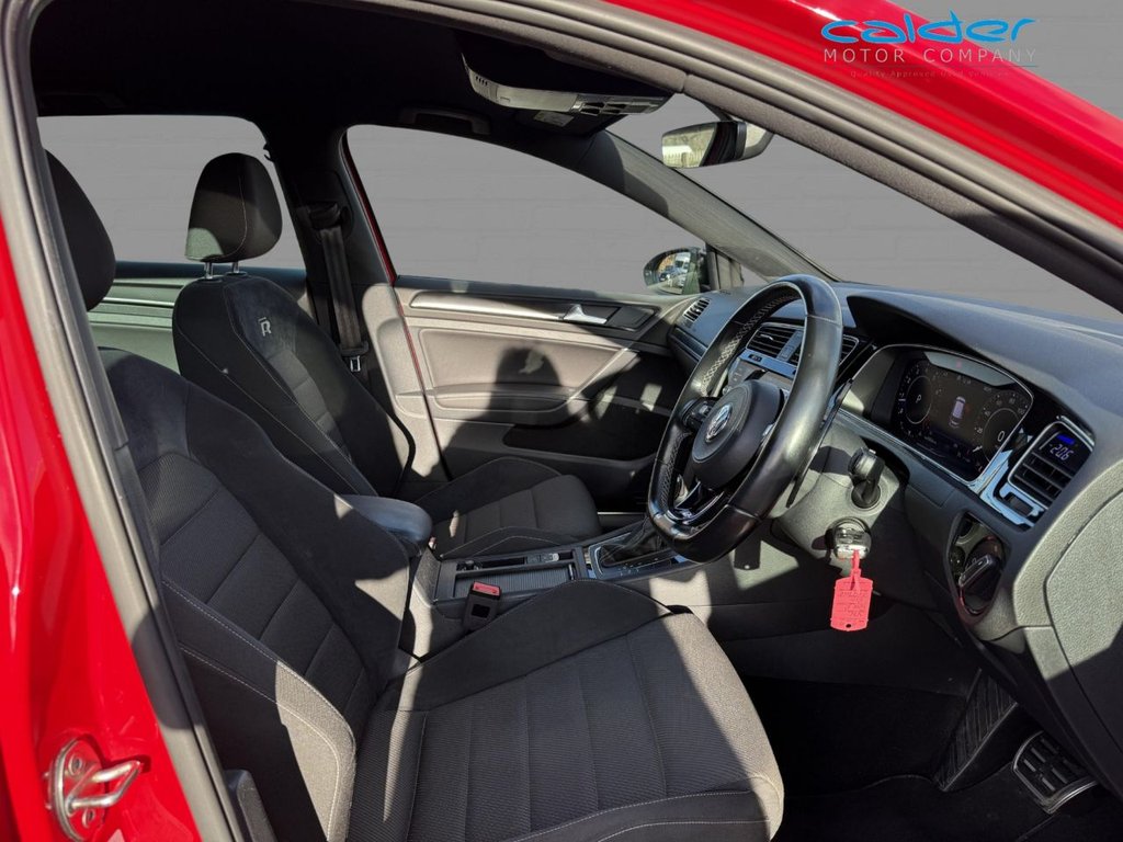 Used Volkswagen Golf 2018 for sale - 76520390: Photo 28