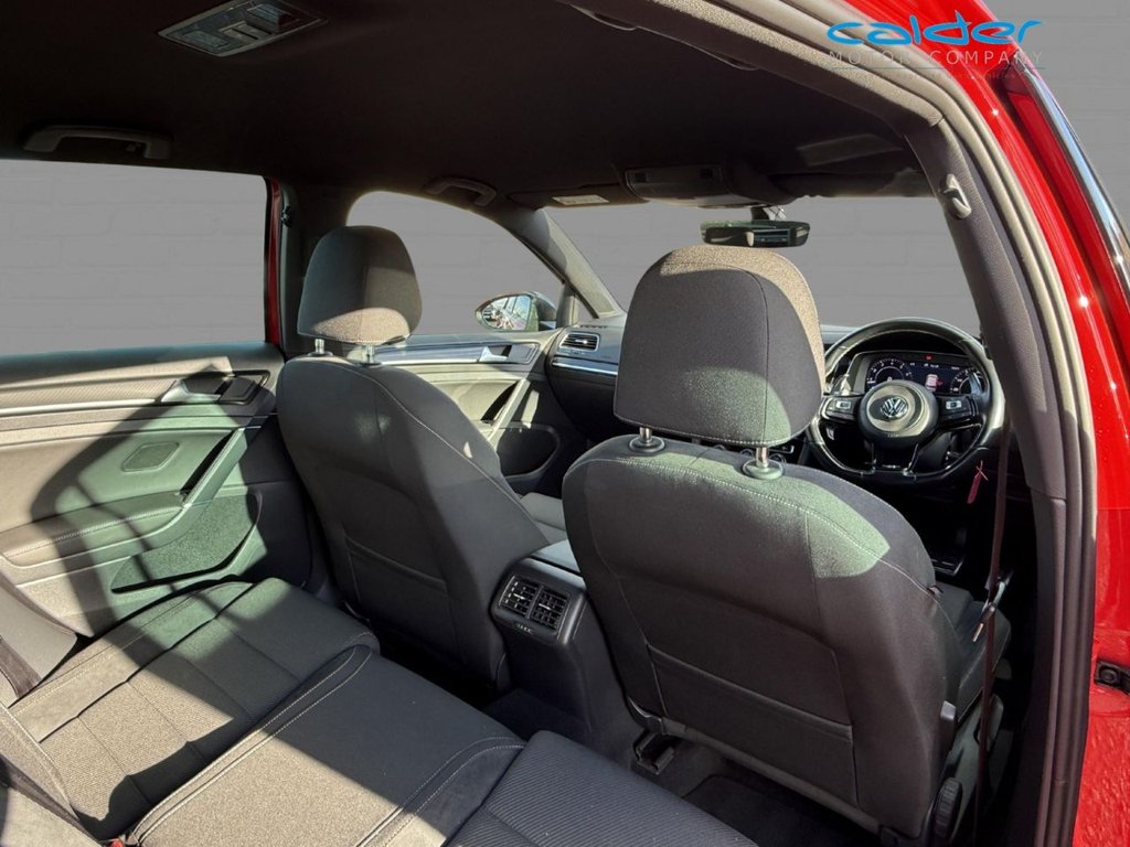 Used Volkswagen Golf 2018 for sale - 76520390: Photo 31