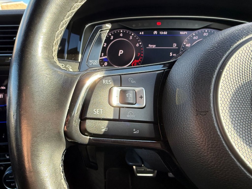 Used Volkswagen Golf 2018 for sale - 76520390: Photo 38