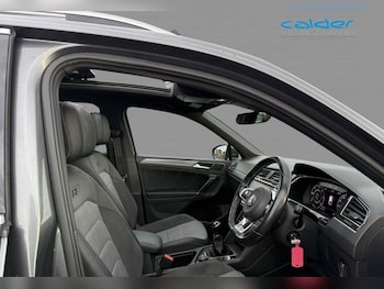 Used Volkswagen Tiguan 2017 for sale - 77188227: Photo