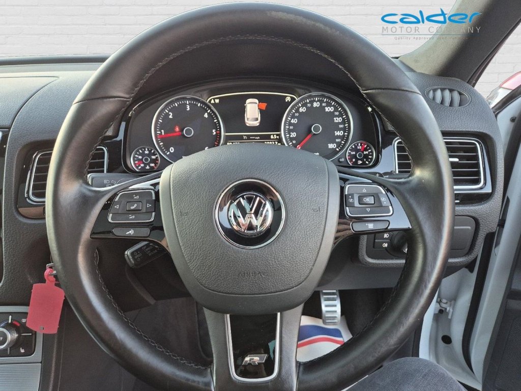Used Volkswagen Touareg 2015 for sale - 76962557: Photo 16
