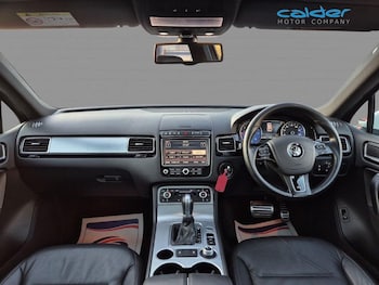 Used Volkswagen Touareg 2015 for sale - 76962557: Photo