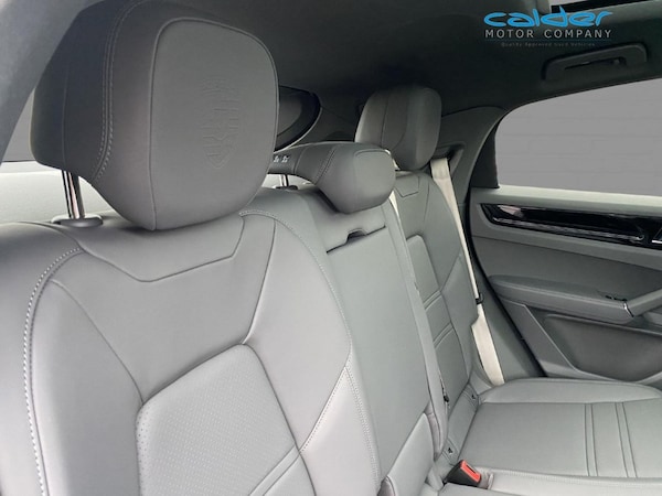 Used Porsche Cayenne 2023 for sale - 75307801: Photo 42