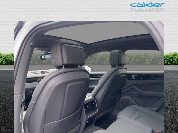 Used Porsche Cayenne 2023 for sale - 75307801: Photo 44