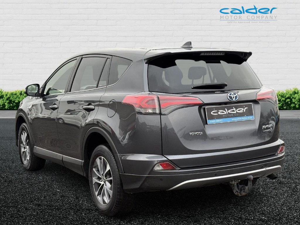 Used Toyota RAV4 2018 for sale - 77038066: Photo 25