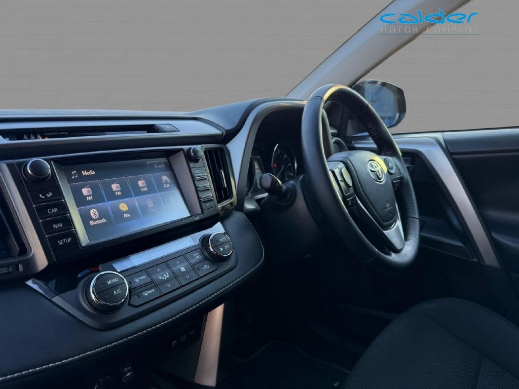 Used Toyota RAV4 2018 for sale - 77038066: Photo 39