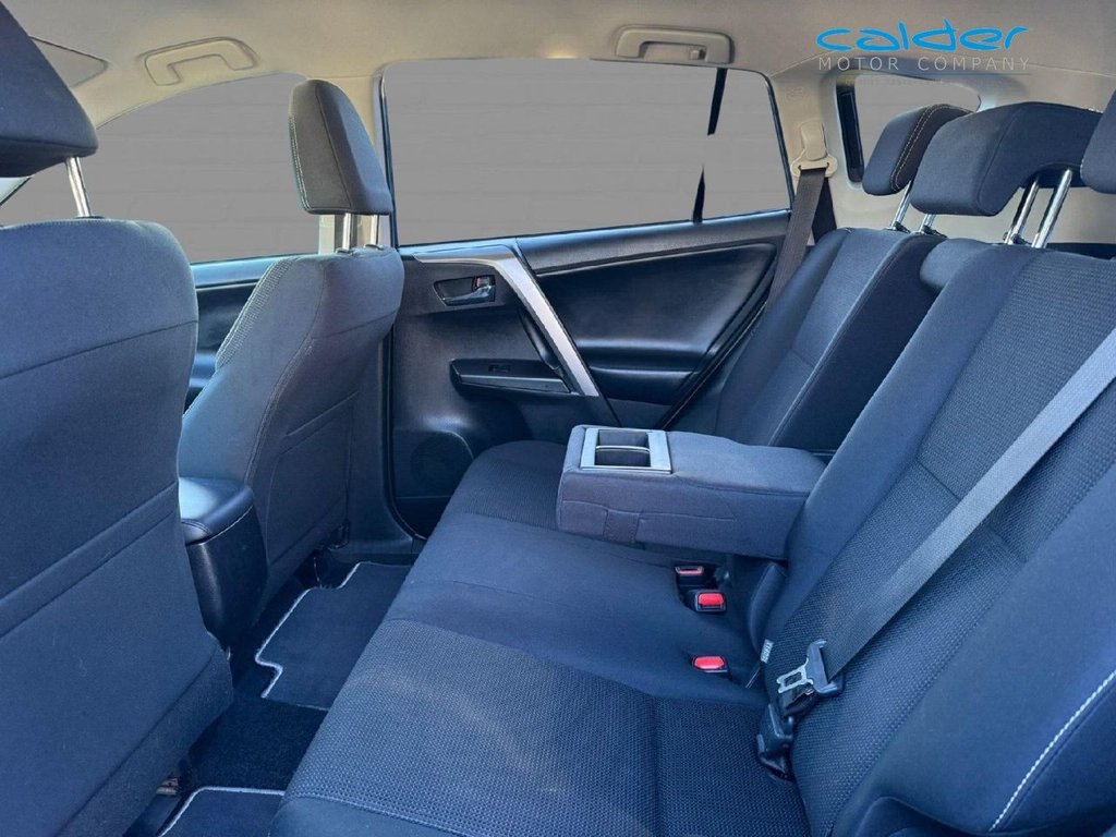 Used Toyota RAV4 2018 for sale - 77038066: Photo 46