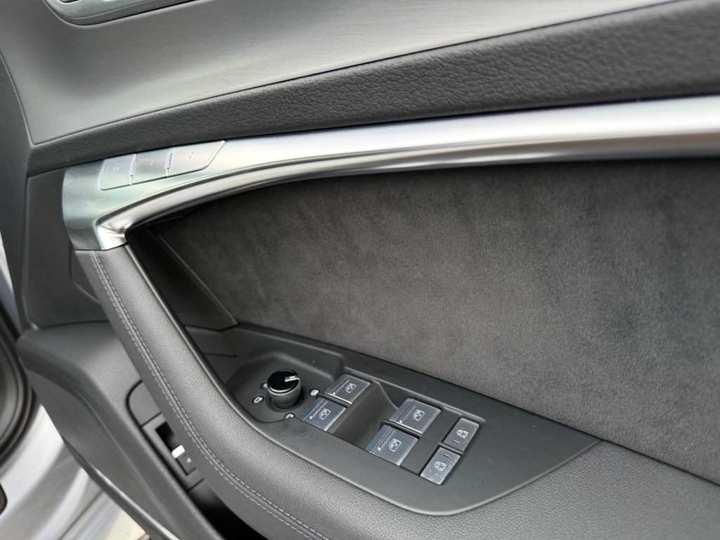 Used Audi RS6 Avant 2022 for sale - 76868082: Photo 44