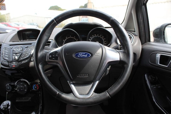 Used Ford Fiesta 2015 for sale - 76247002: Photo 28
