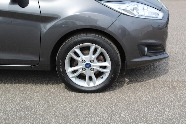 Used Ford Fiesta 2015 for sale - 76247002: Photo 5