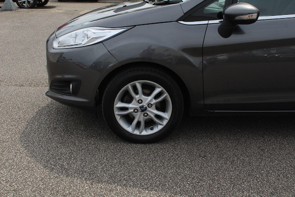 Used Ford Fiesta 2015 for sale - 76247002: Photo 9