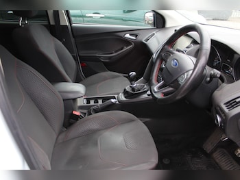 Used Ford Focus 2015 for sale - 75477634: Photo
