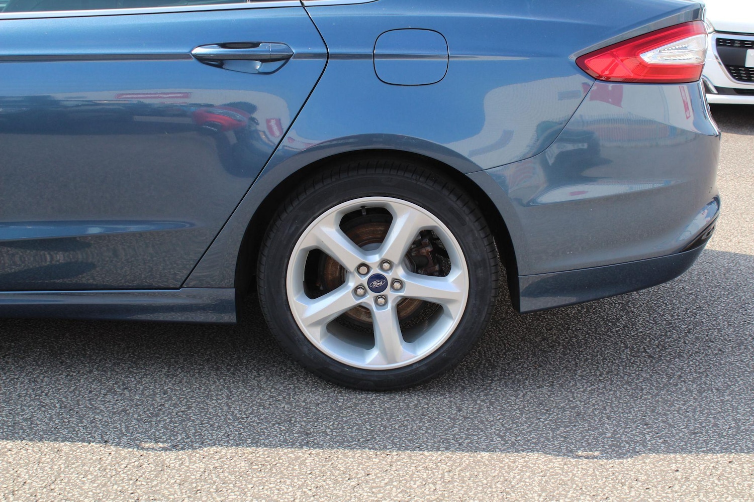 Used Ford Mondeo 2019 for sale - 76990521: Photo 28