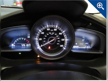 Used Mazda Mazda2 2015 for sale - 77823998: Photo