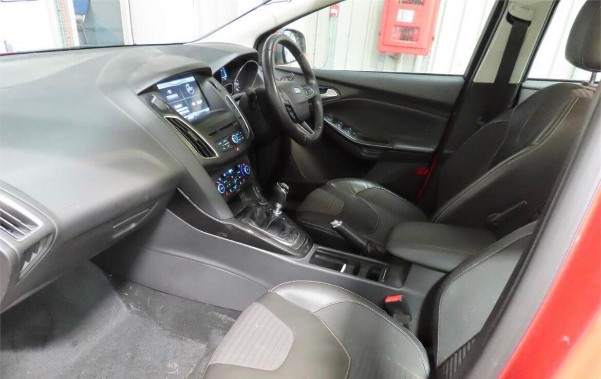 Used Ford Focus 2015 for sale - 77559912: Photo 2