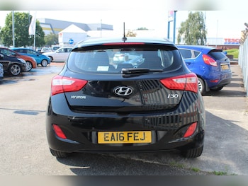 Used Hyundai i30 2016 for sale - 79202225: Photo