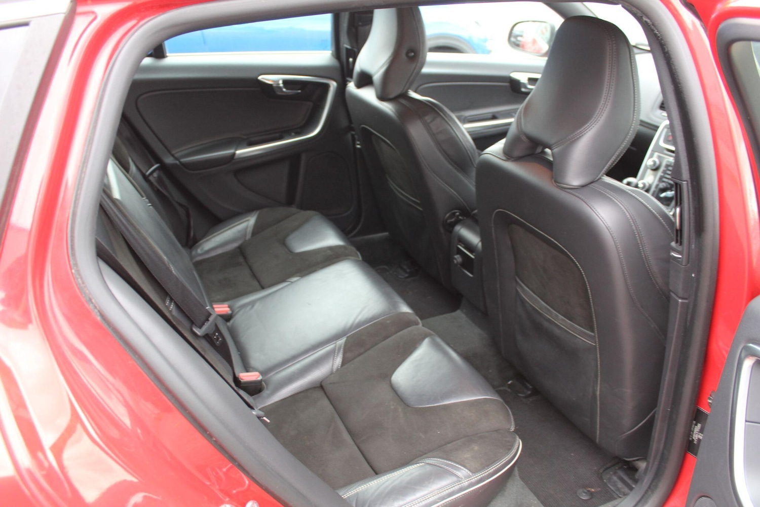 Used Volvo V60 2013 for sale - 76109000: Photo 6
