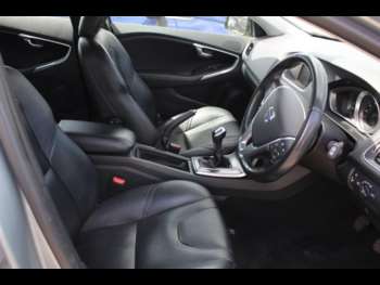 Used Volvo V40 2015 for sale - 75050842: Photo