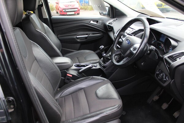 Used Ford Kuga 2015 for sale - 75477575: Photo 4