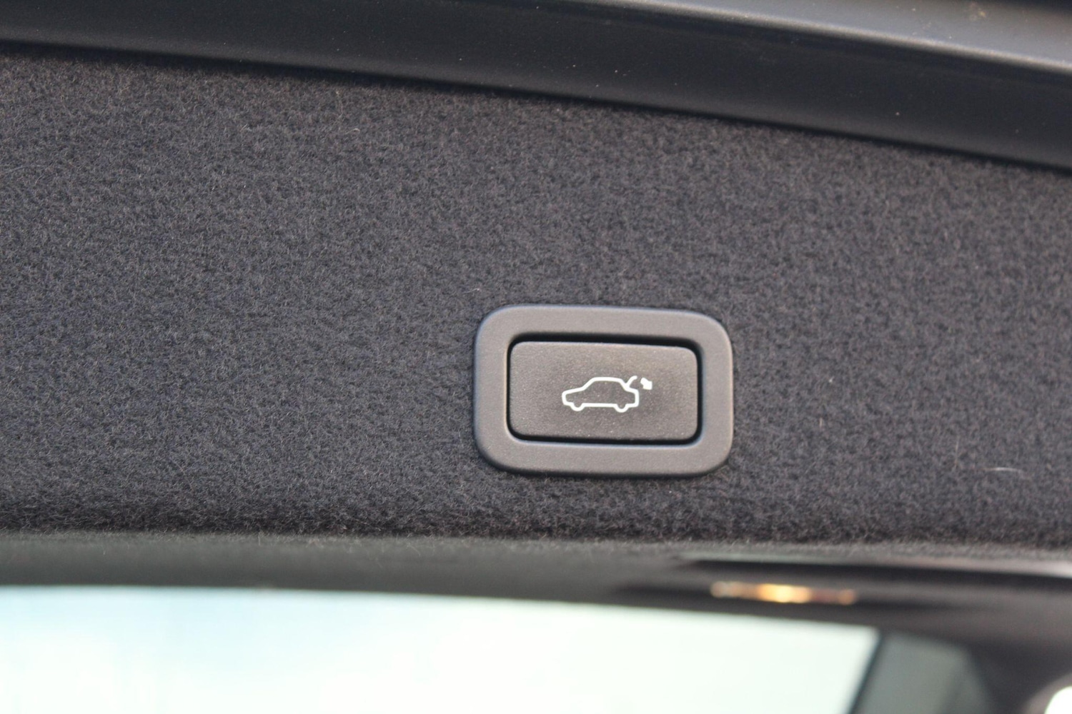 Used Volvo XC60 2017 for sale - 76409001: Photo 23