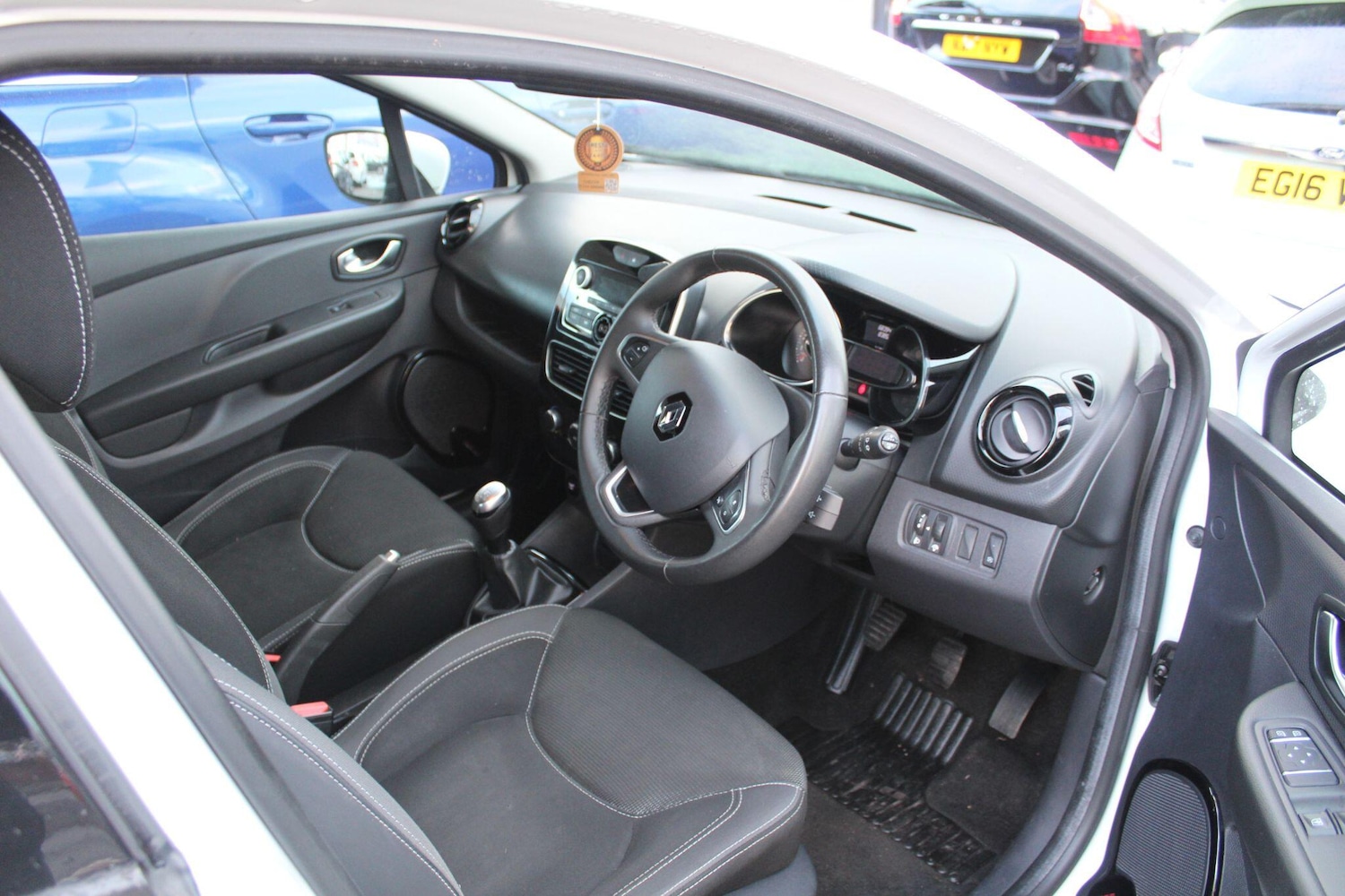 Used Renault Clio 2019 for sale - 76994469: Photo 19
