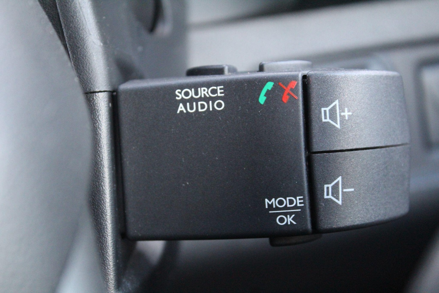 Used Renault Clio 2019 for sale - 76994469: Photo 33