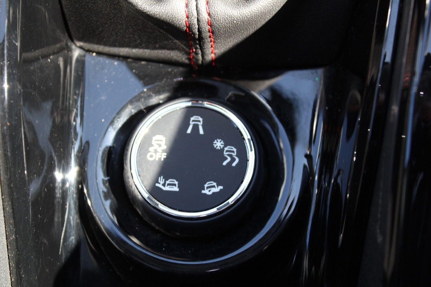 Used Peugeot 2008 2017 for sale - 76336345: Photo 10