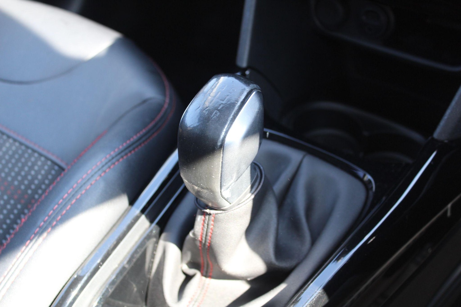 Used Peugeot 2008 2017 for sale - 76336345: Photo 13