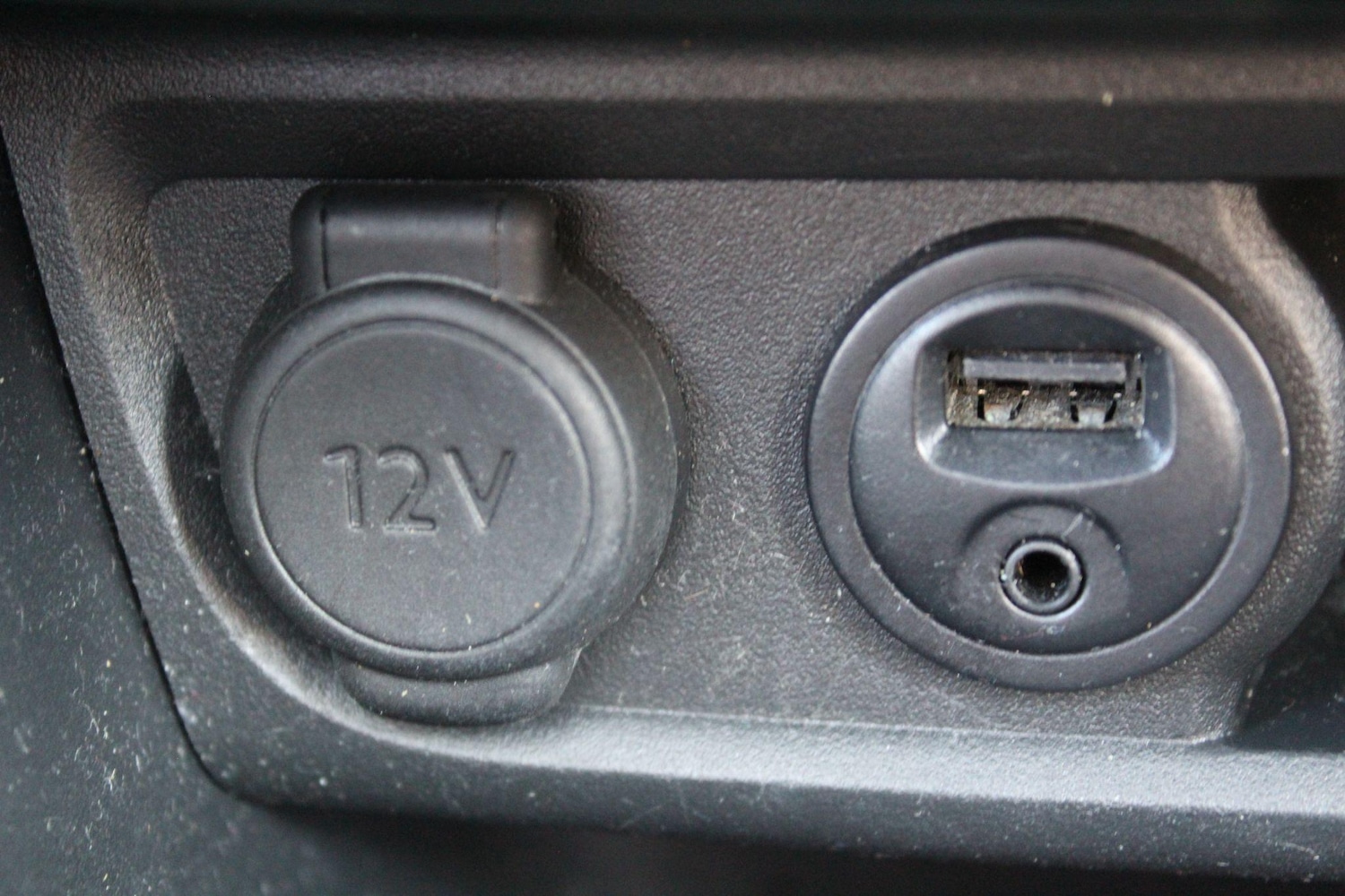 Used Peugeot 2008 2017 for sale - 76336345: Photo 41