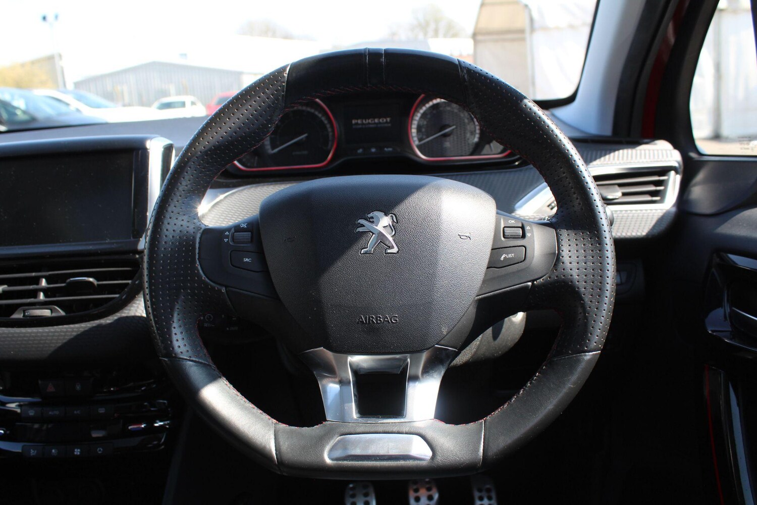 Used Peugeot 2008 2017 for sale - 76336345: Photo 46