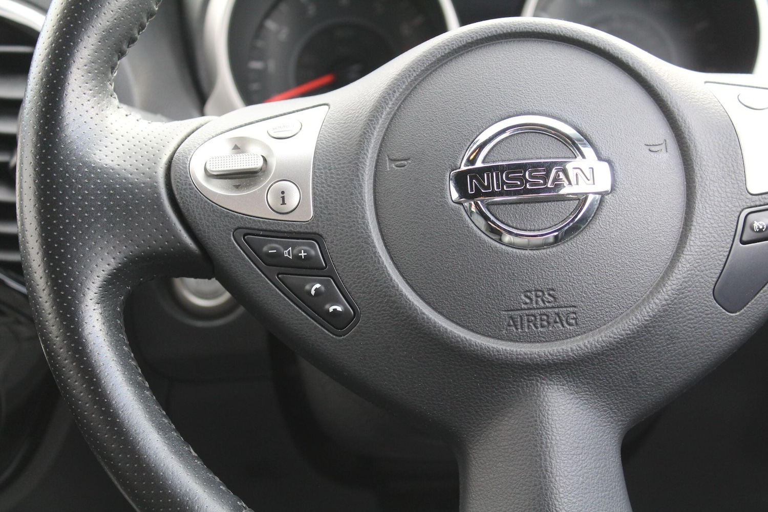 Used Nissan Juke 2017 for sale - 77412110: Photo 50