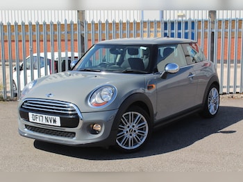 Used MINI Hatch 2017 for sale - 75707392: Photo