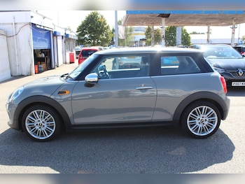 Used MINI Hatch 2017 for sale - 75707392: Photo
