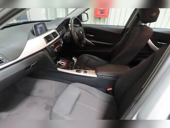 Used BMW 3 Series 2015 for sale - 77559802: Photo