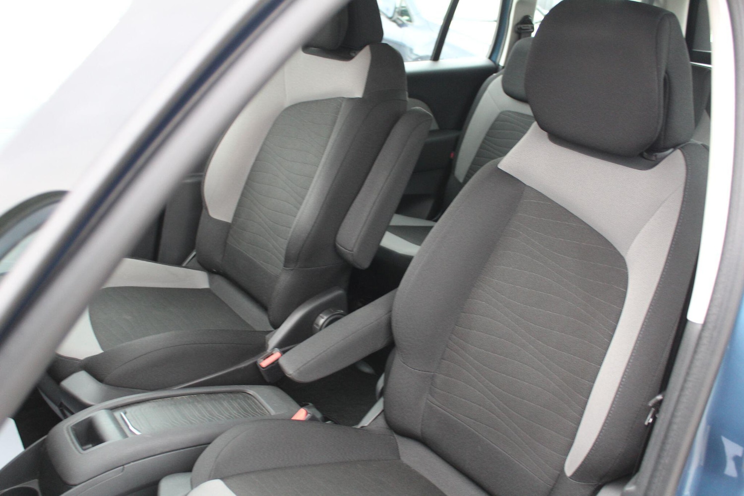 Used Citroen C4 Grand Picasso 2016 for sale - 77029747: Photo 31