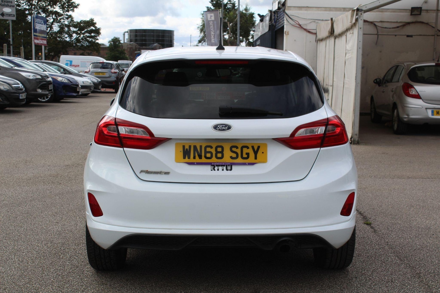 Used Ford Fiesta 2018 for sale - 76988628: Photo 9