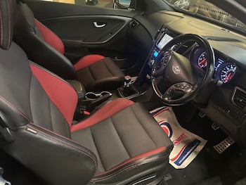 Used Hyundai i30 2017 for sale - 76886235: Photo