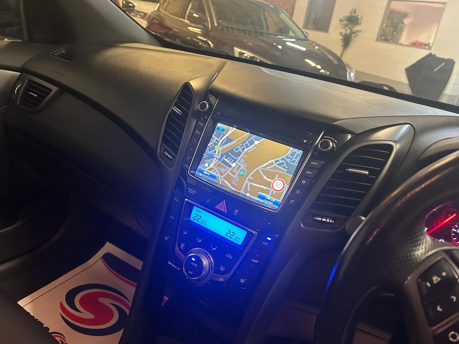 Used Hyundai i30 2017 for sale - 76886235: Photo 6