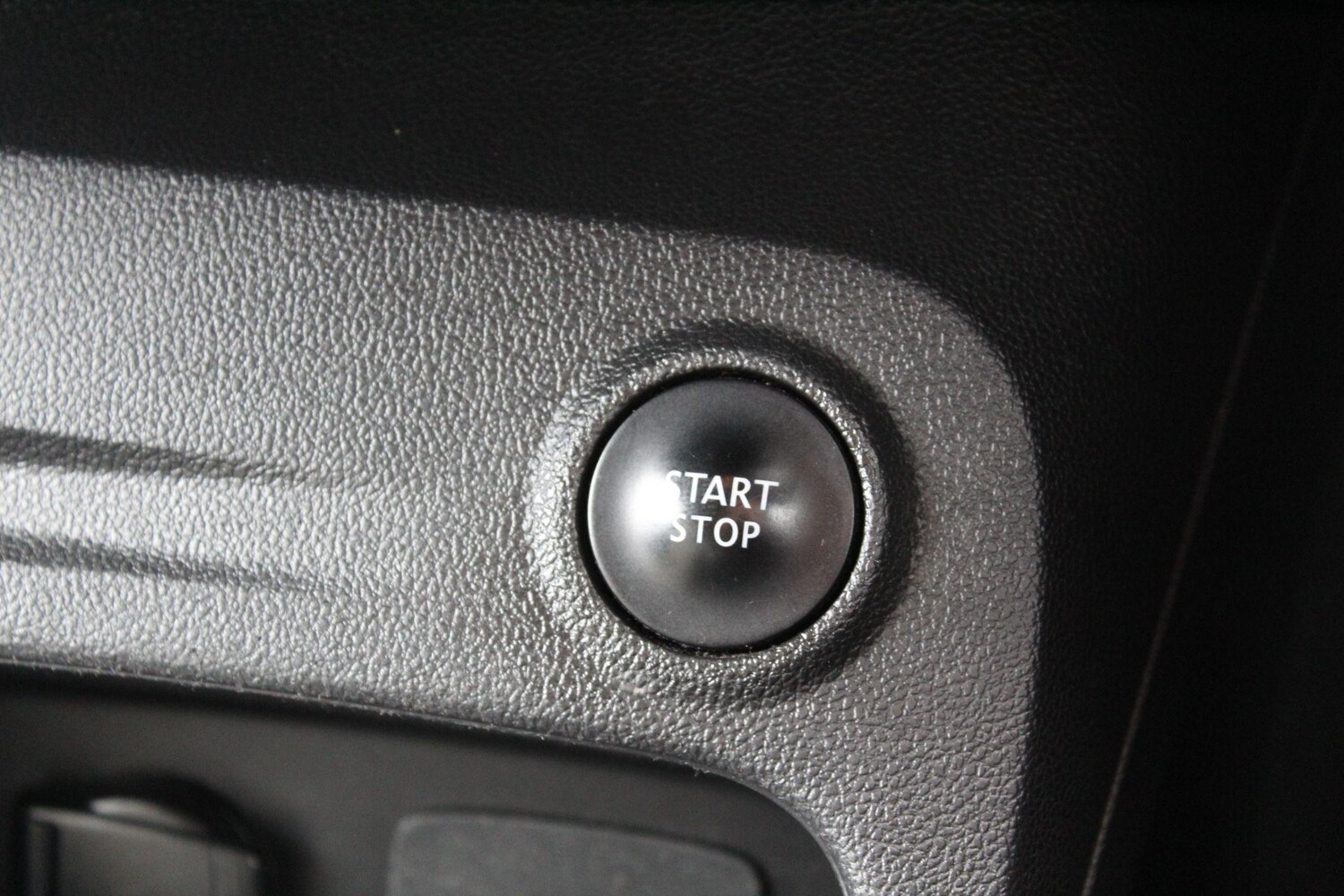 Used Renault Captur 2019 for sale - 76226663: Photo 43