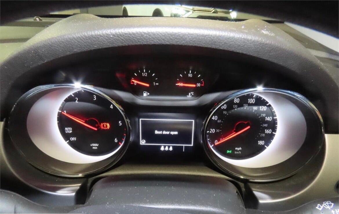 Used Vauxhall Astra 2019 for sale - 77496232: Photo 2