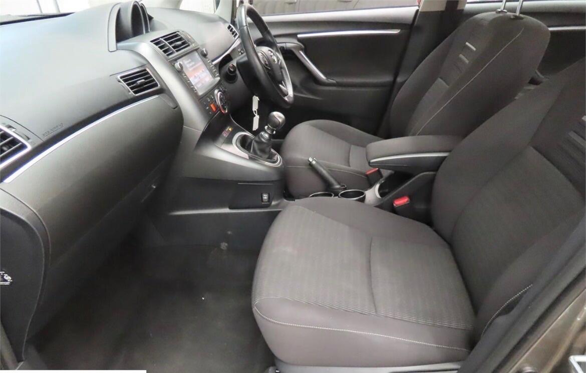 Used Toyota Verso for sale - 78184893: Photo 2