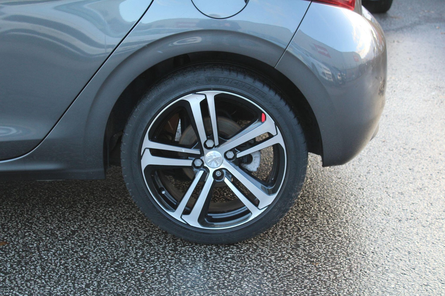 Used Peugeot 208 2018 for sale - 76388307: Photo 24