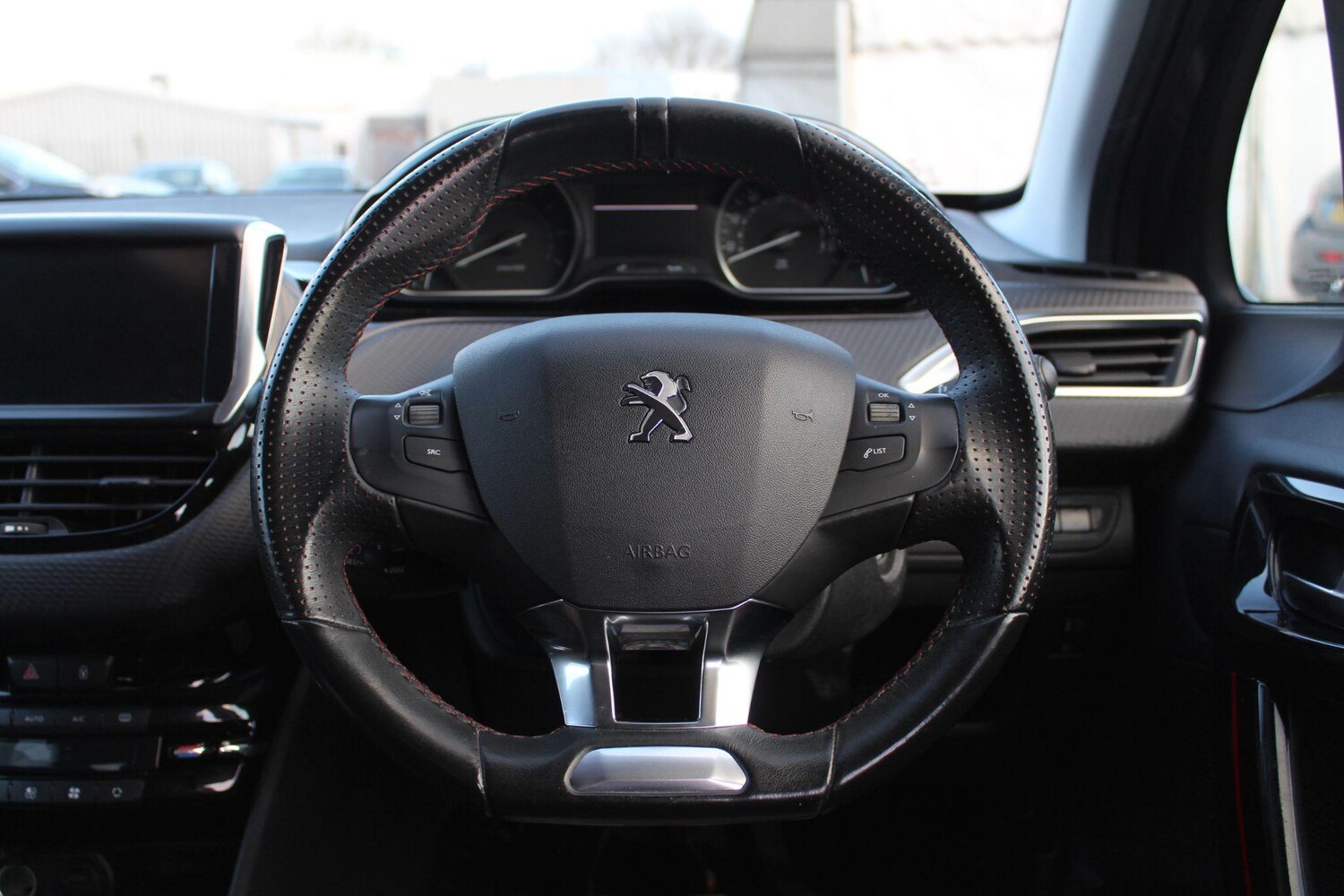 Used Peugeot 208 2018 for sale - 76388307: Photo 41