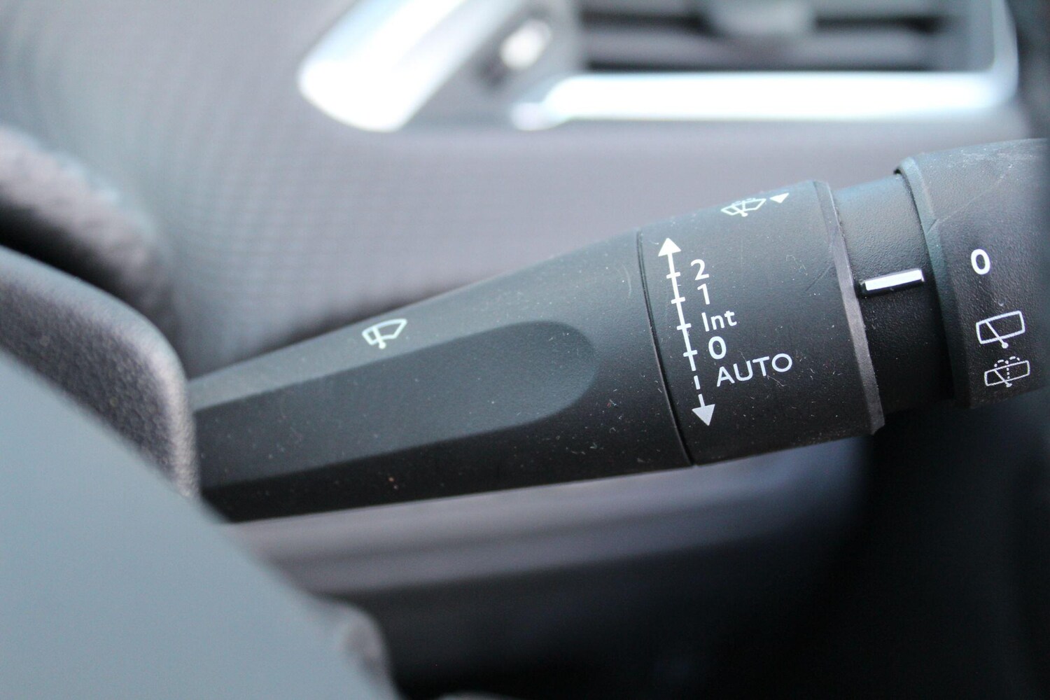 Used Peugeot 208 2018 for sale - 76388307: Photo 44