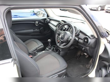 Used MINI Hatch 2018 for sale - 78784536: Photo