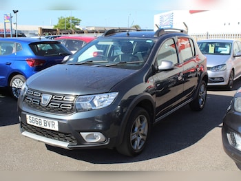 Used Dacia Sandero Stepway 2018 for sale - 78448835: Photo