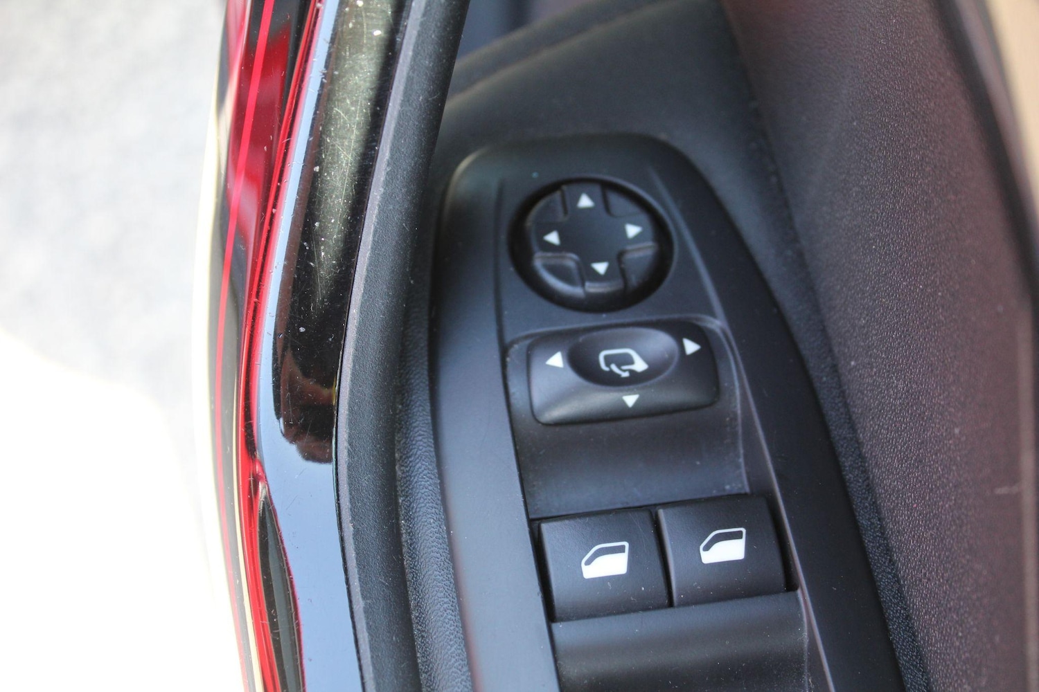 Used Peugeot 2008 2017 for sale - 77028944: Photo 15