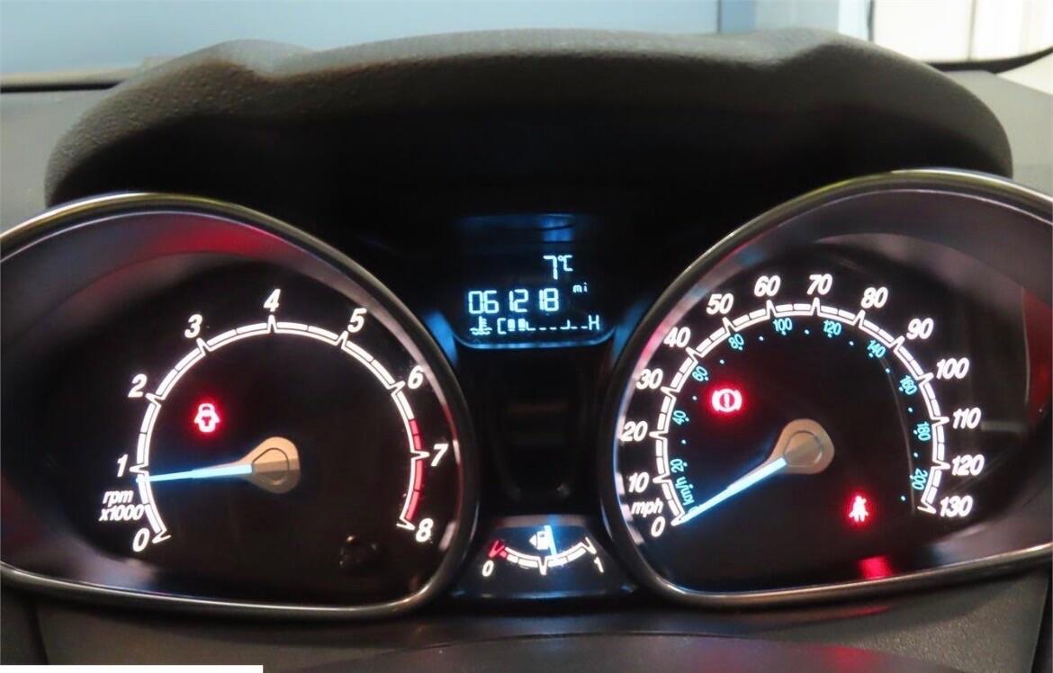 Used Ford Fiesta 2015 for sale - 77559465: Photo 3