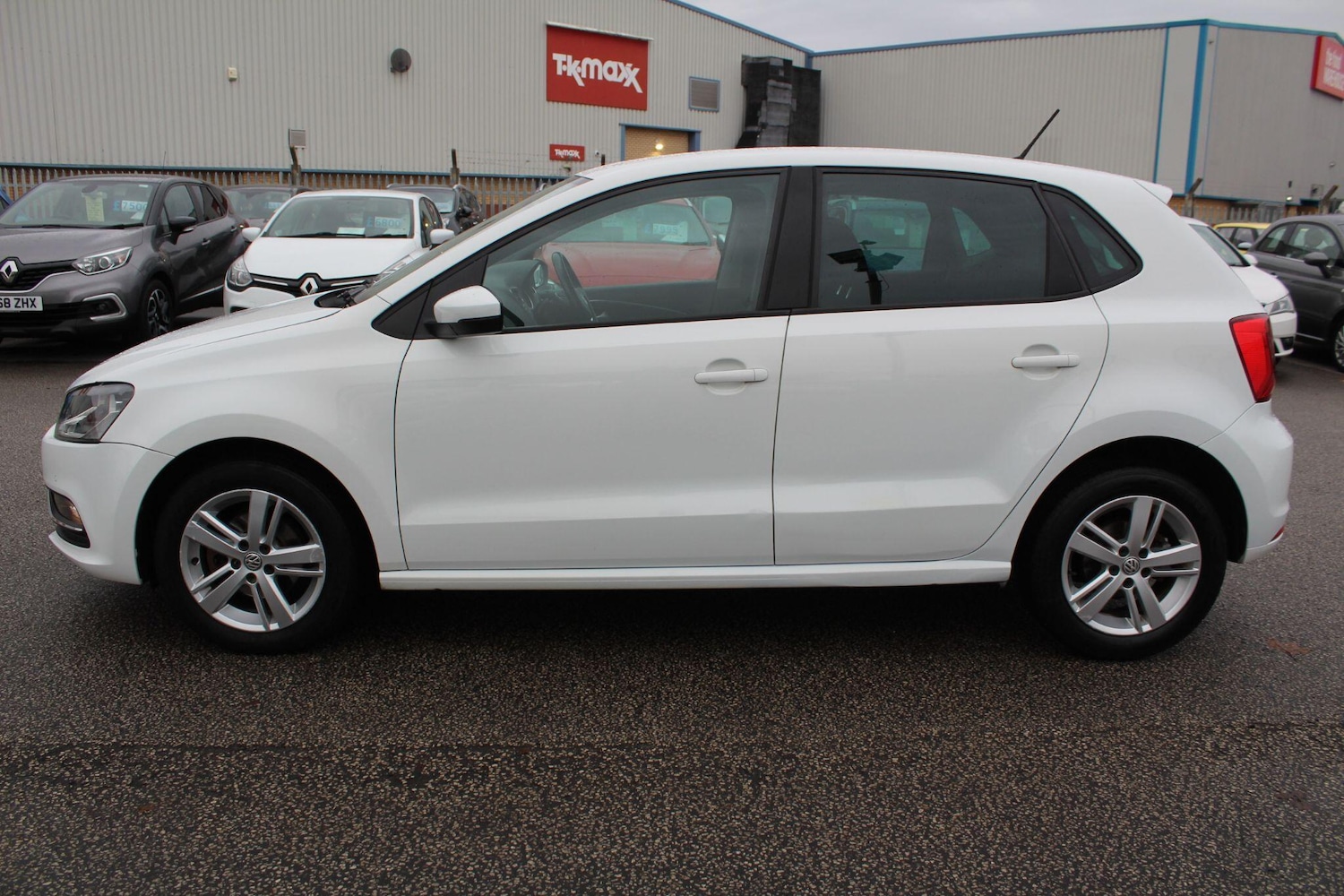 Used Volkswagen Polo 2016 for sale - 76336637: Photo 12